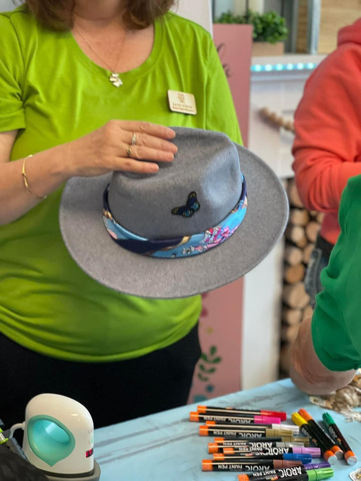CUSTOM HAT BAR WORKSHOP