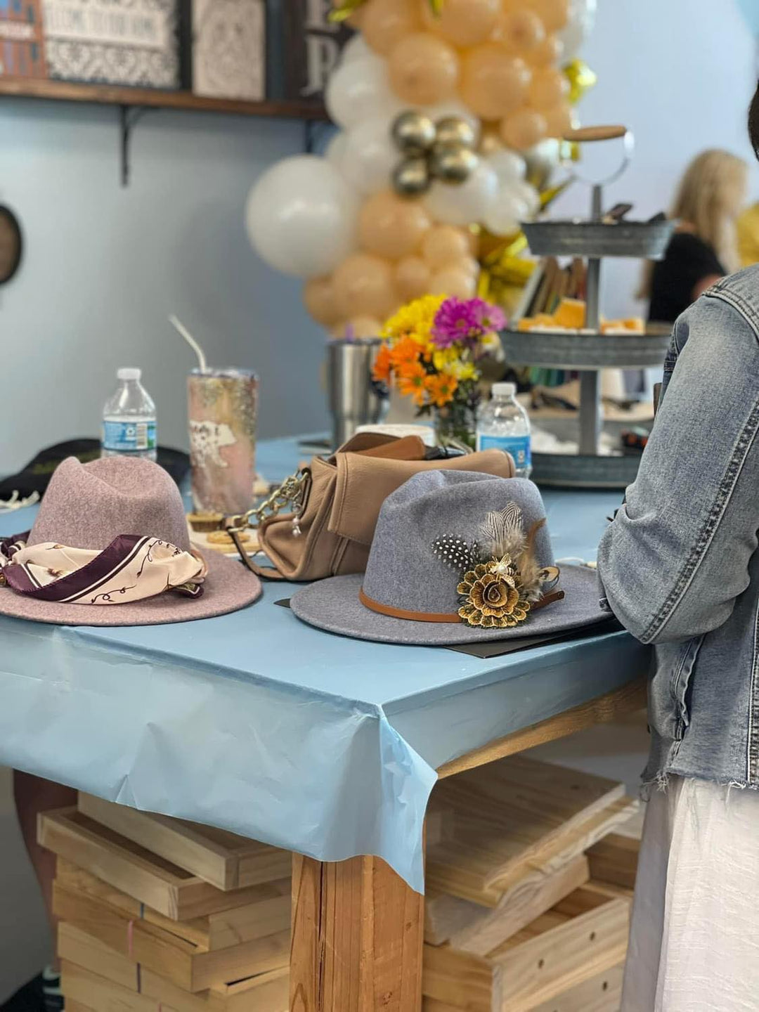 CUSTOM HAT BAR WORKSHOP