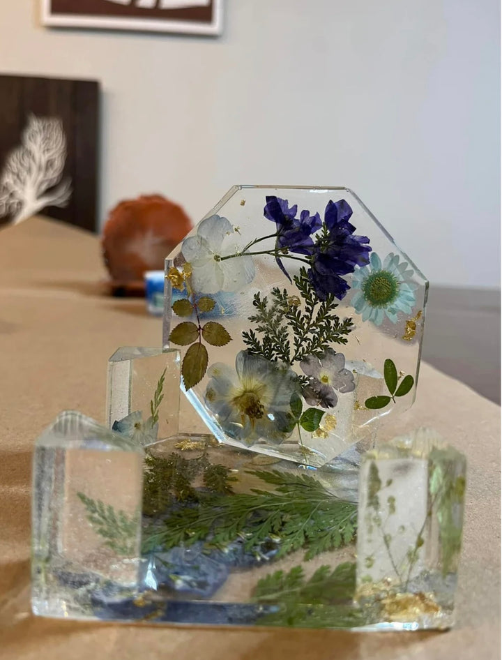 RESIN COASTERS WITH PRESSED FLOWERS
