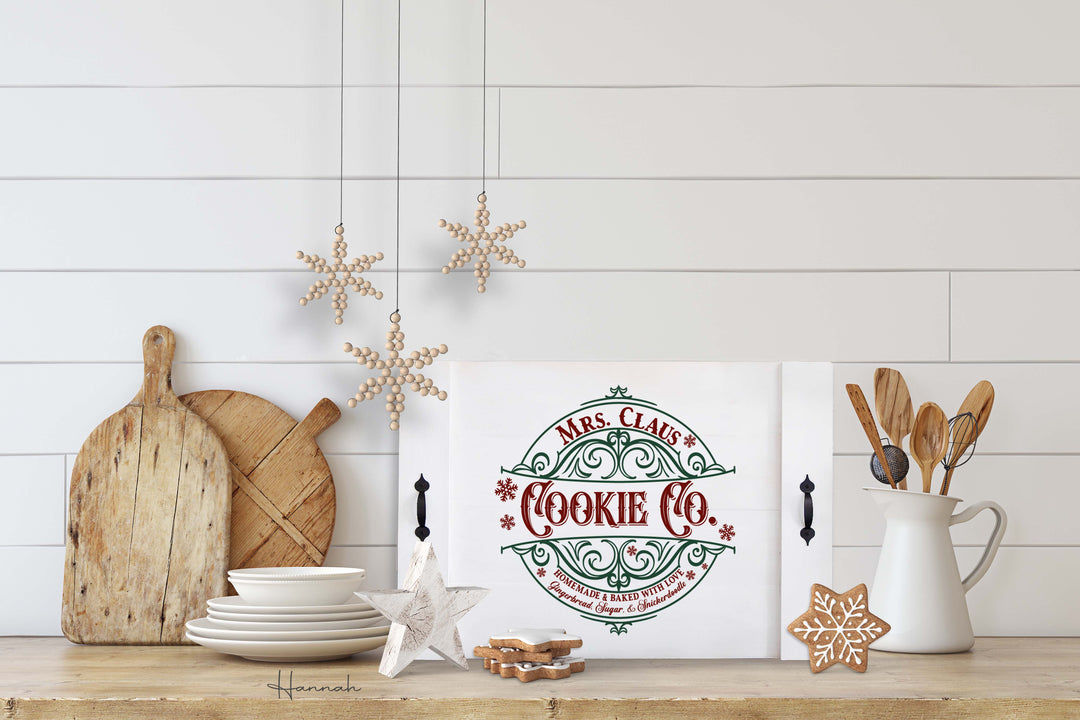 HOLIDAY FARMHOUSE TRAYS